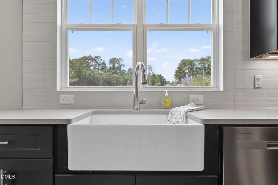 29-web-or-mls-484-hillard-ln-annice-broa