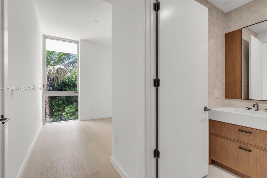 Image 32 of a home in .