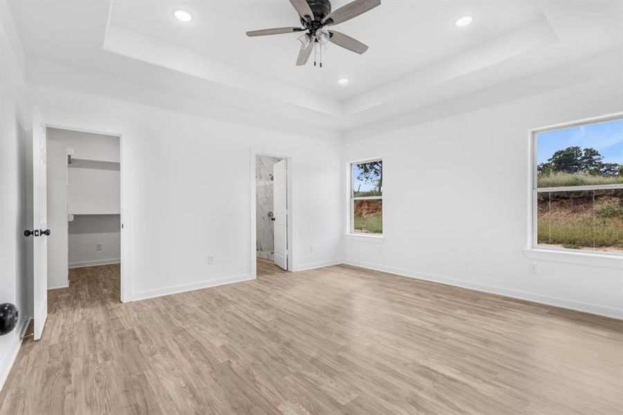 Spacious, unfurnished interior of a new home in , Pittsburg (Image 14).