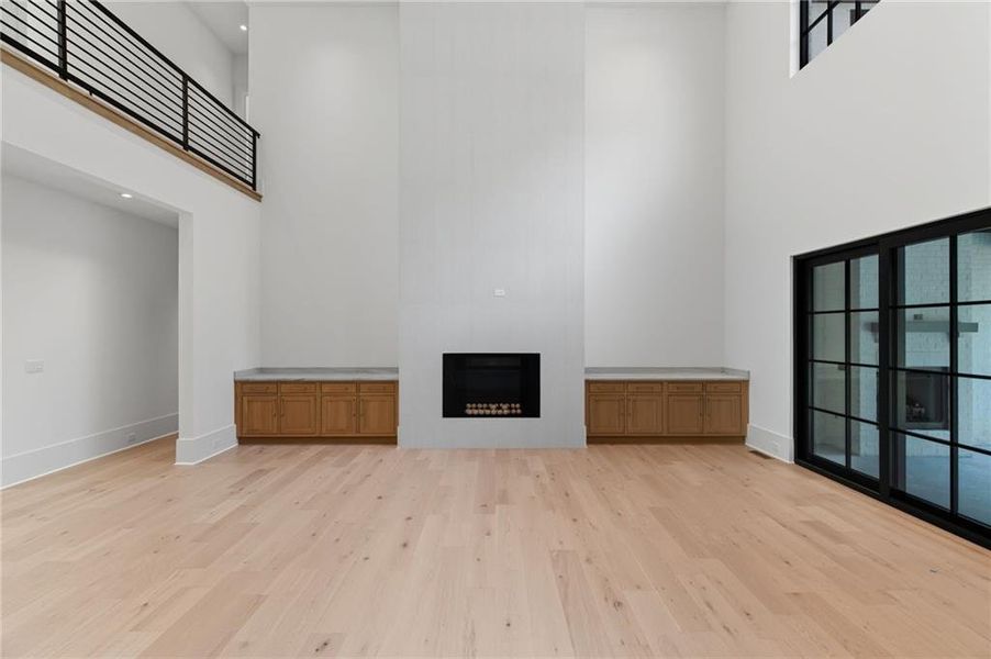 Spacious, unfurnished interior of a new home in , Alpharetta (Image 76).