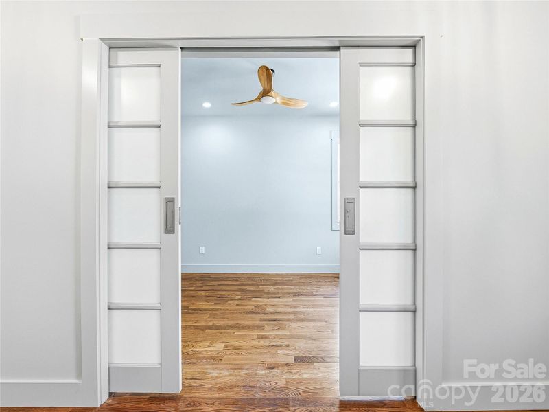 Spacious, unfurnished interior of a new home in , Asheville (Image 10).