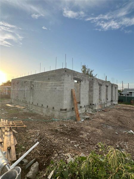 Image 15 of a home in .