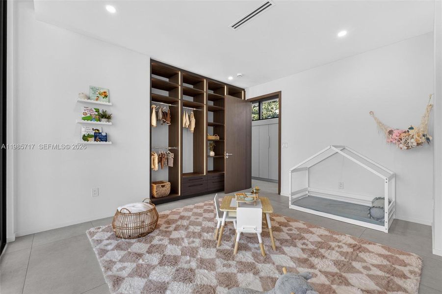 Furnished interior view inside a new home in , Miami (Image 64).