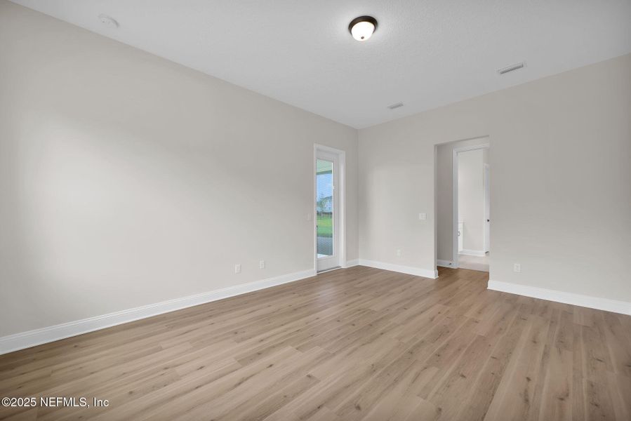 Spacious, unfurnished interior of a new home in Courtney Oaks at SilverLeaf, St. Augustine (Image 17).
