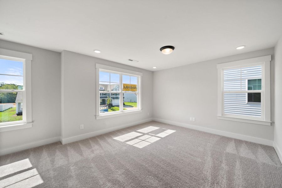 Spacious, unfurnished interior of a new home in Monterra, Kernersville (Image 22).