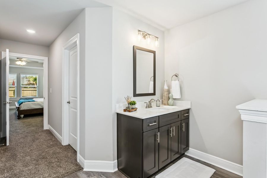 Furnished interior view inside a new home in Buckeyes Landing, Navarre (Image 29).