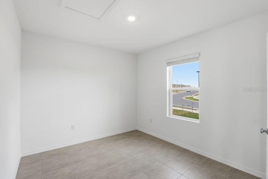 Spacious, unfurnished interior of a new home in Waterstone, Groveland (Image 36).