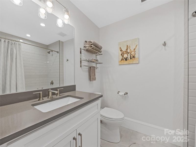 Bathroom 1 - Upper Bathroom 1 - Upper