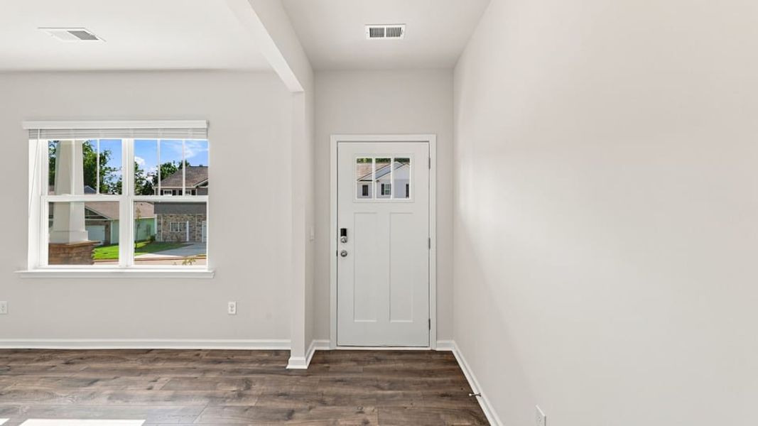 Spacious, unfurnished interior of a new home in Woodglen, Piedmont (Image 17). Spacious, unfurnished interior of a new home in Woodglen, Piedmont (Image 17).