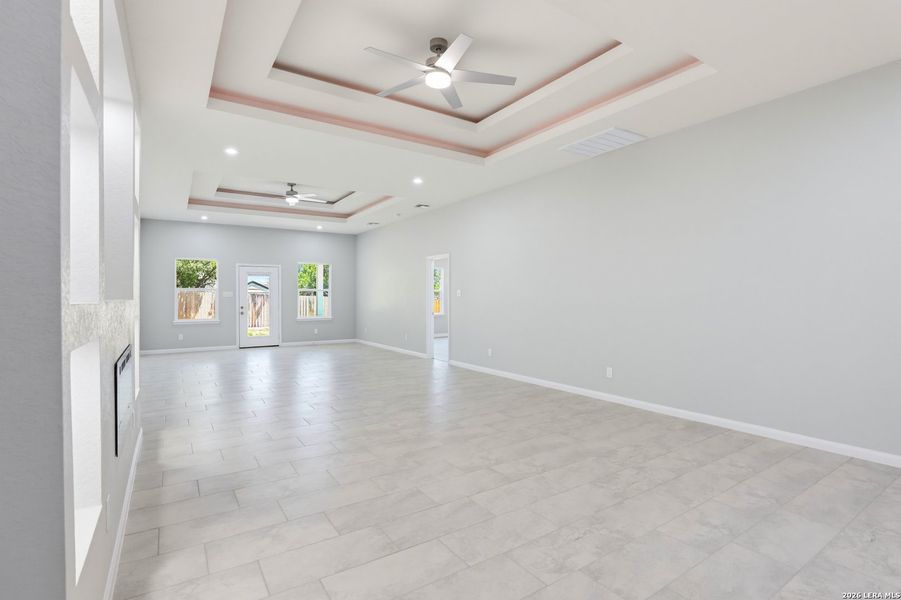 Spacious, unfurnished interior of a new home in , Spring Branch (Image 24).