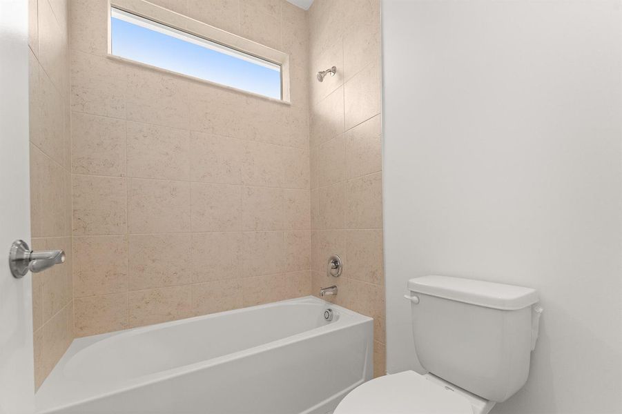US_SEF_SALINA_LOT 55_BATH 2 2 US_SEF_SALINA_LOT 55_BATH 2 2
