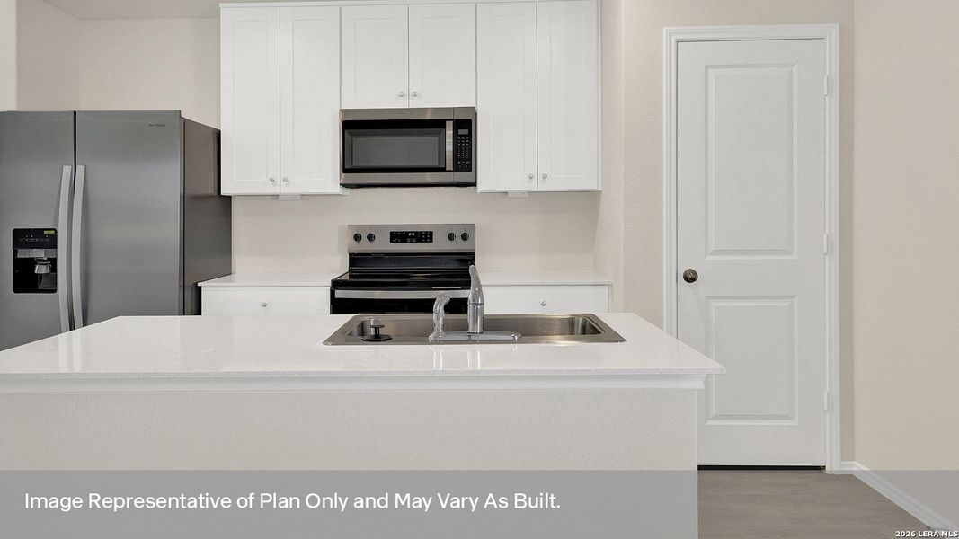 Image 33 of a home in Lantana.