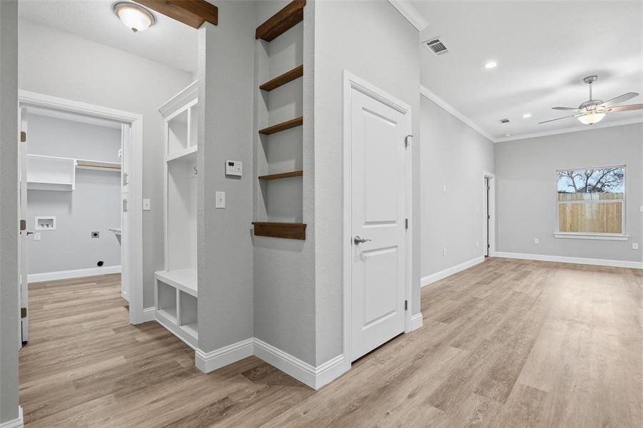 Spacious, unfurnished interior of a new home in , Granbury (Image 26).