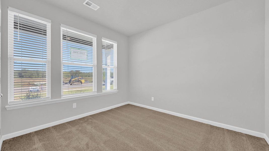 Spacious, unfurnished interior of a new home in Shiloh Springs, Jackson (Image 37).