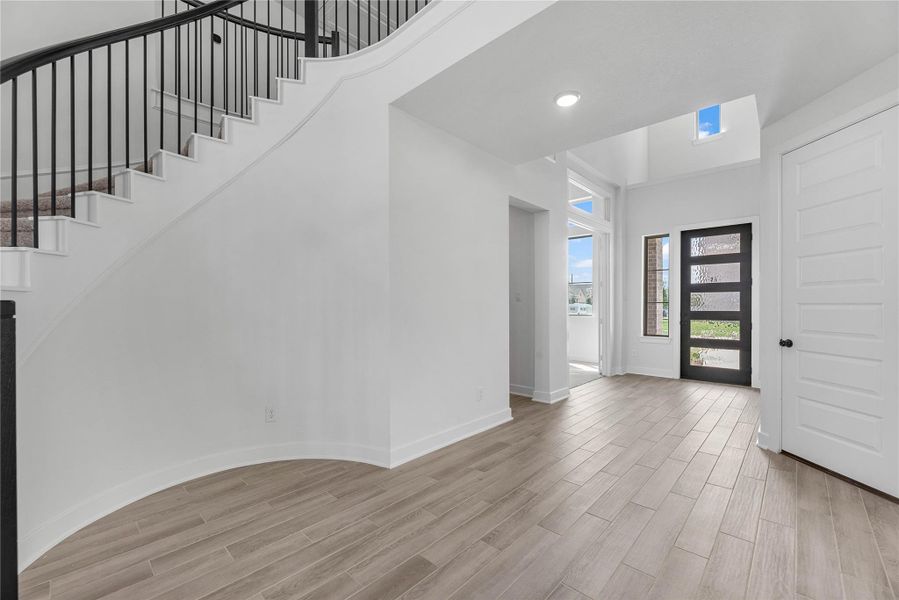 Spacious, unfurnished interior of a new home in Jordan Ranch – 60', Brookshire (Image 22). Spacious, unfurnished interior of a new home in Jordan Ranch – 60', Brookshire (Image 22).