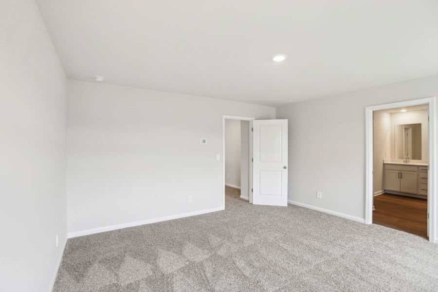 Spacious, unfurnished interior of a new home in Hemingway - Reserve Series, Cumming (Image 19). Spacious, unfurnished interior of a new home in Hemingway - Reserve Series, Cumming (Image 19).