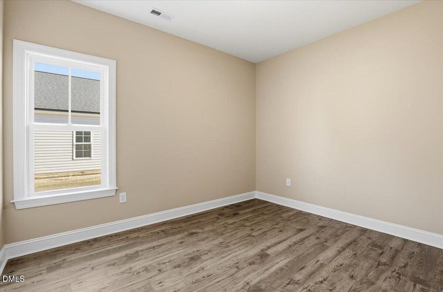 27-604 S Vance St-27