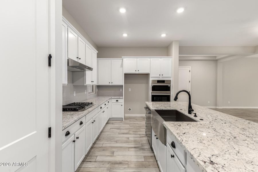 18 - 173rd 8819 18 - 173rd 8819