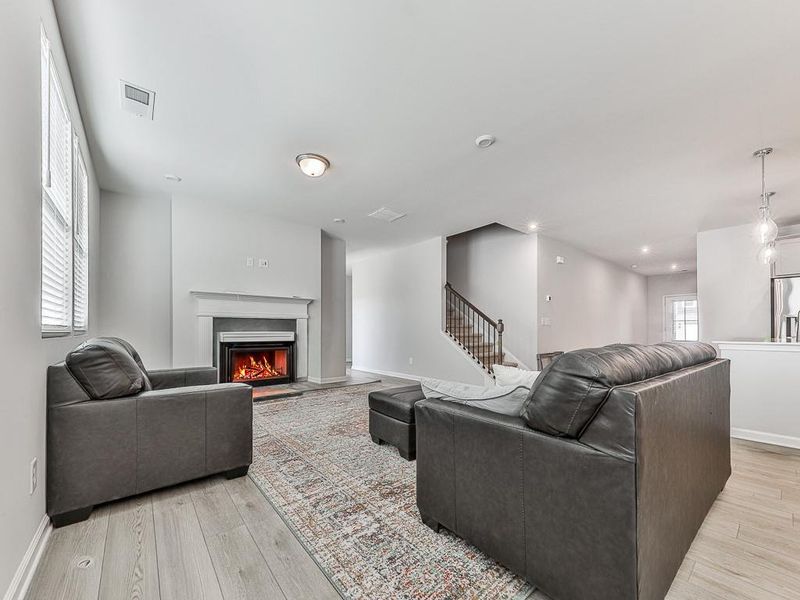 Furnished interior view inside a new home in Kingsley, Acworth (Image 9).