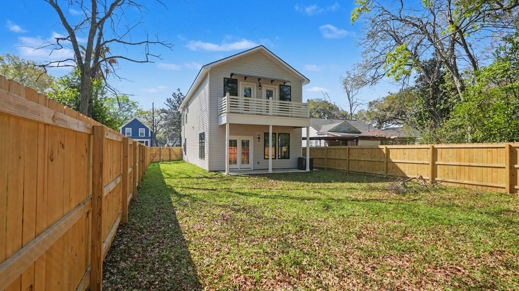 Exterior details and patio area of a home in , North Charleston (Image 27).