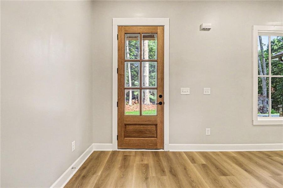 Spacious, unfurnished interior of a new home in , Gainesville (Image 23).