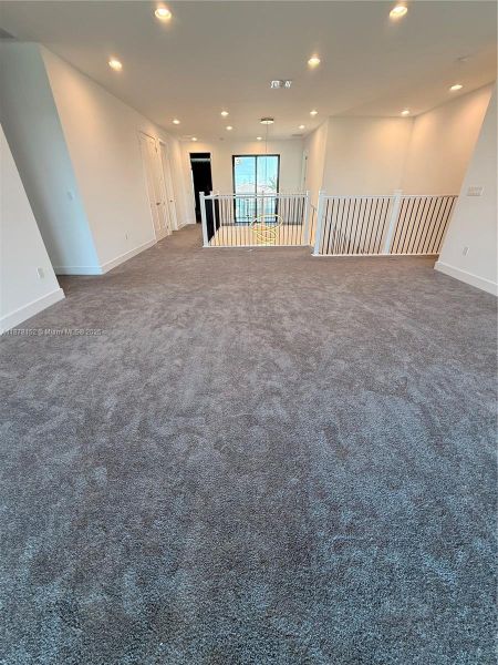 Loft 2nd Floor Loft 2nd Floor