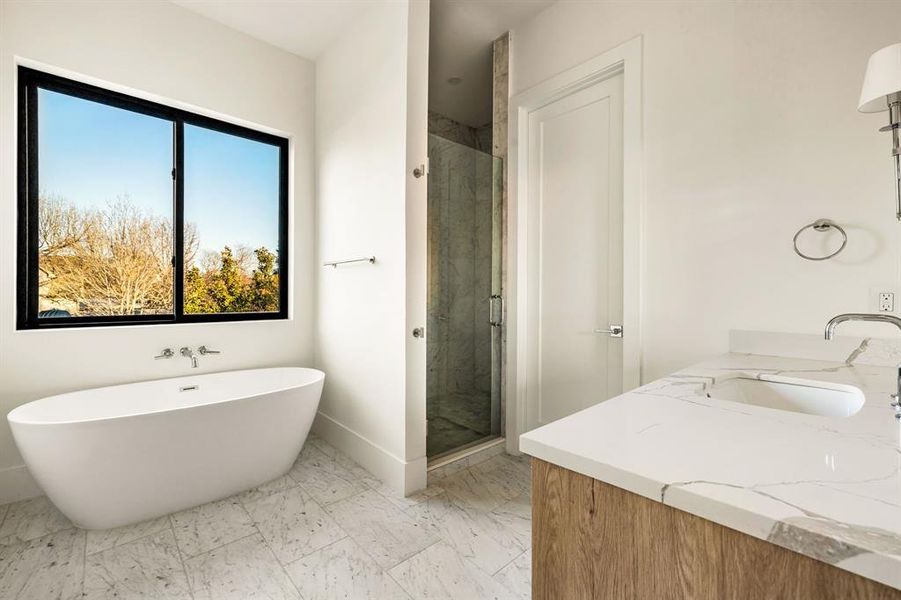 Furnished interior view inside a new home in , Dallas (Image 18).