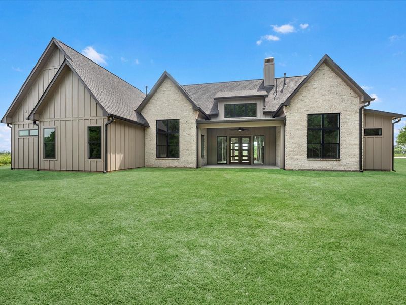 Perfect backyard for entertaining.