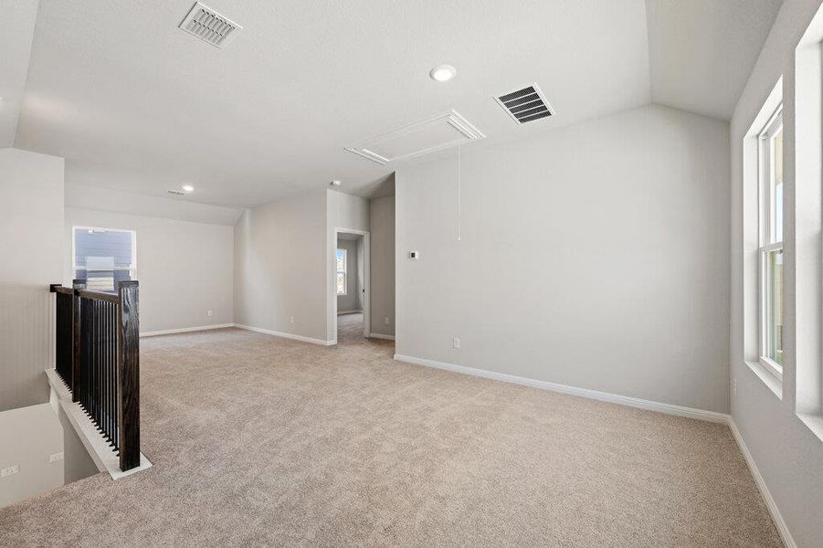 Spacious, unfurnished interior of a new home in Cannon Ranch, Dripping Springs (Image 28).