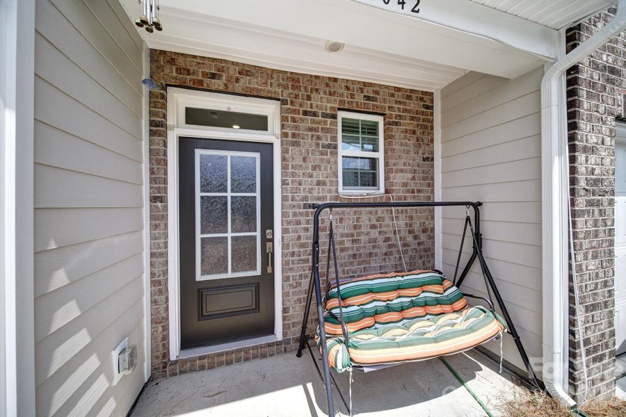 Exterior details and patio area of a home in , Fort Mill (Image 4).