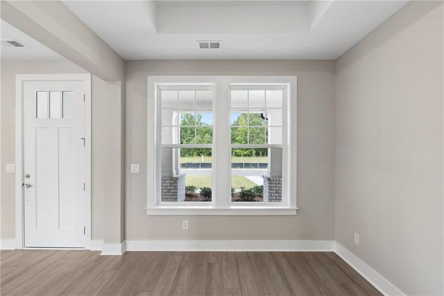 Spacious, unfurnished interior of a new home in Old Mill Preserve, Dallas (Image 22).