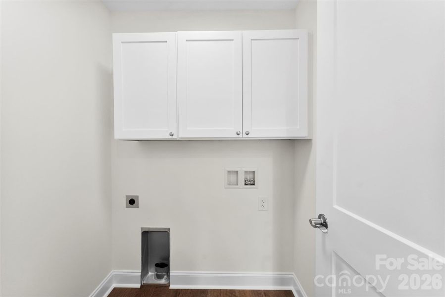 Spacious, unfurnished interior of a new home in , Bessemer City (Image 26).