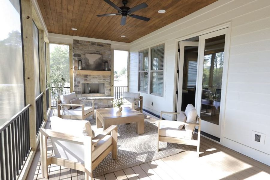 Exterior details and patio area of a home in Faith View, Ooltewah (Image 30).