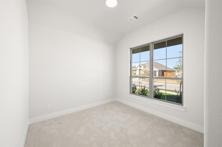 Spacious, unfurnished interior of a new home in The Retreat, Waxahachie (Image 14). Spacious, unfurnished interior of a new home in The Retreat, Waxahachie (Image 14).