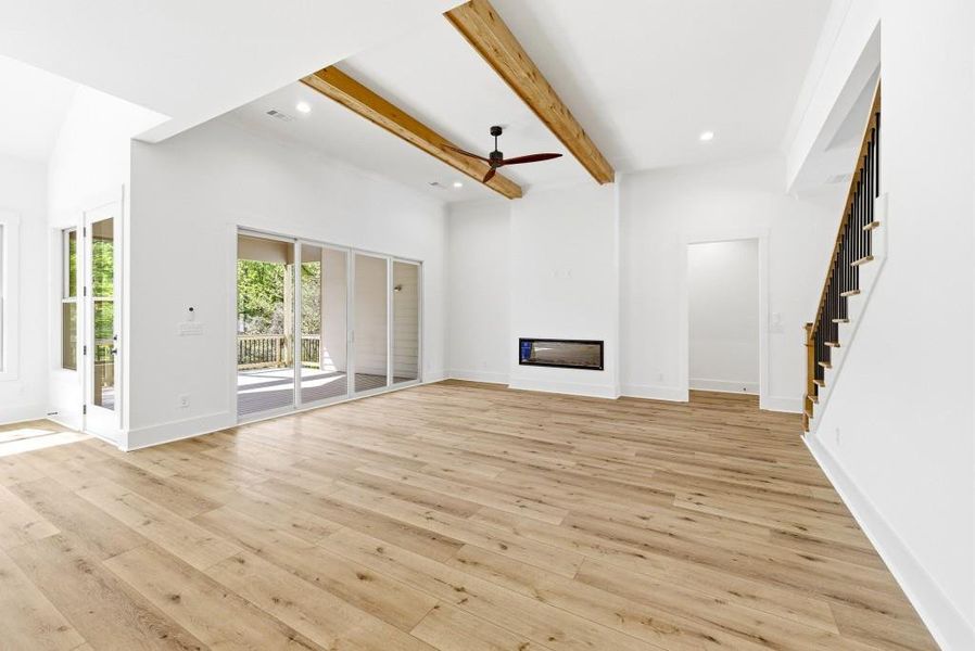 Spacious, unfurnished interior of a new home in , Jefferson (Image 28).