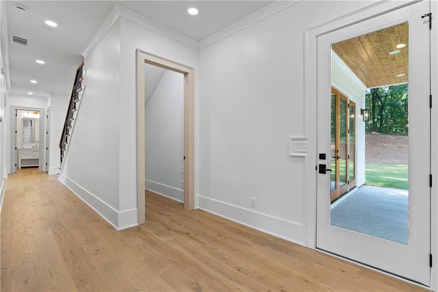 Spacious, unfurnished interior of a new home in , Lilburn (Image 83).