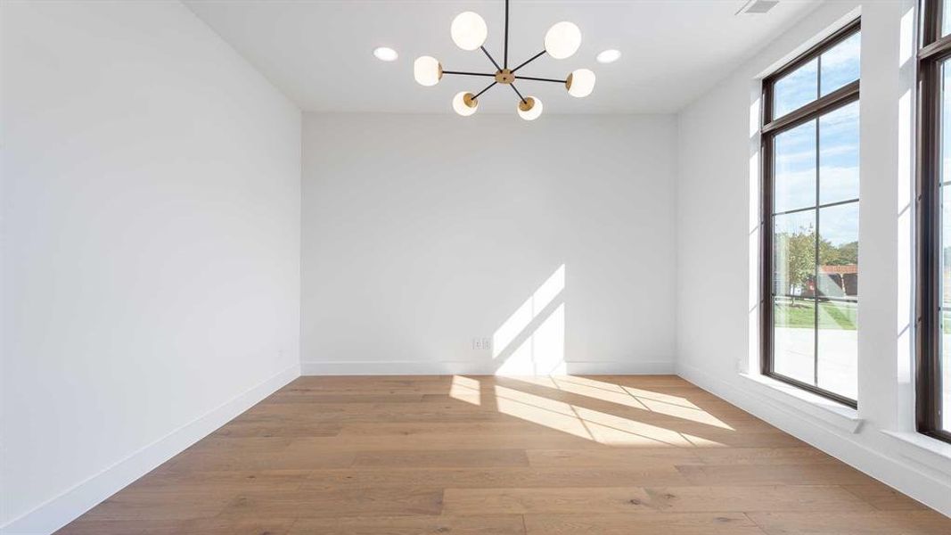 Spacious, unfurnished interior of a new home in Adkins Park 70', Hurst (Image 13).