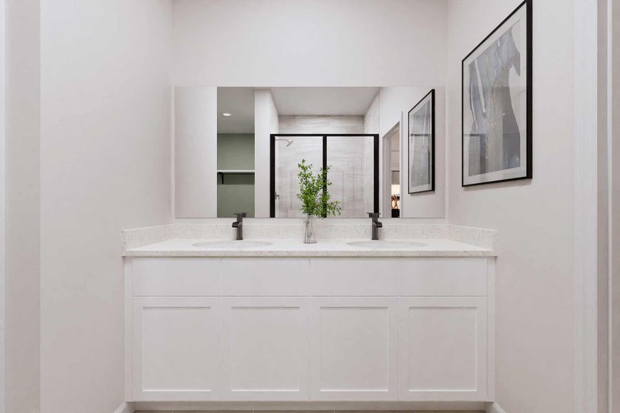 The Wonderland - Owner's Bath