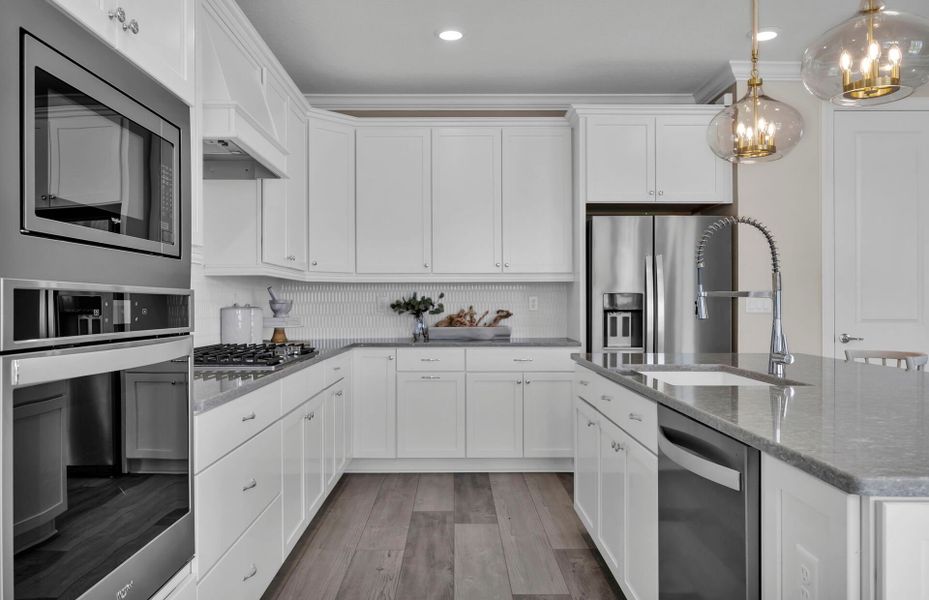 Representative furnished interior of a home built from the Yorkshire by Pulte Homes in Seminole Palms, Palm Coast (Image 11).