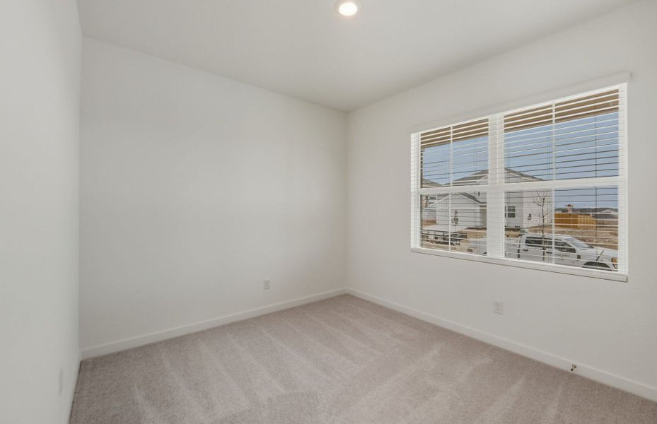 Spacious, unfurnished interior of a new home in County View, Temple (Image 27).