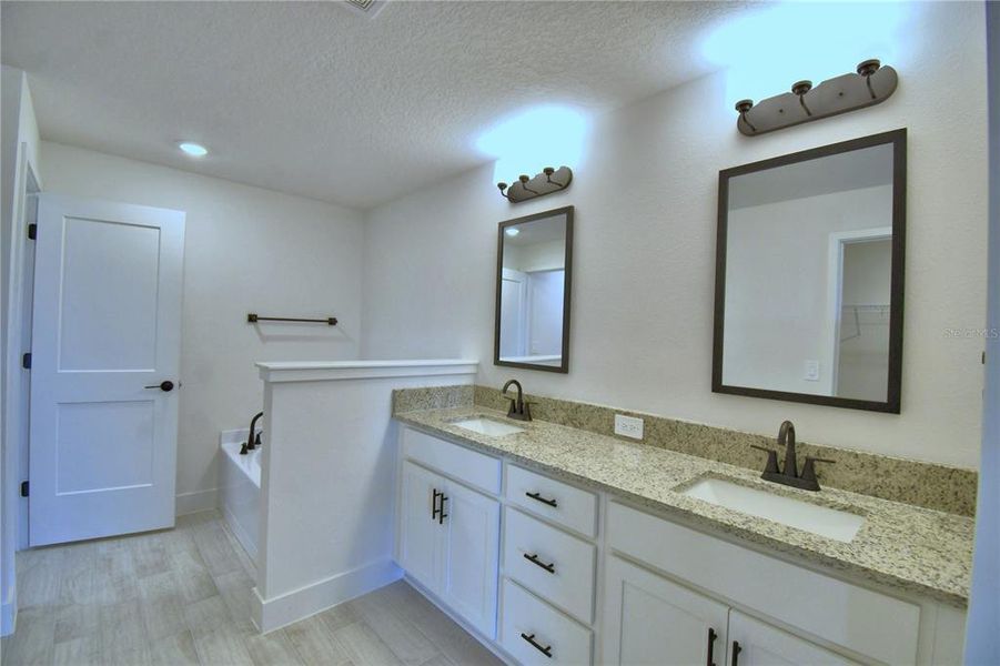 Furnished interior view inside a new home in Cadence Crossing, Auburndale (Image 15). Furnished interior view inside a new home in Cadence Crossing, Auburndale (Image 15).