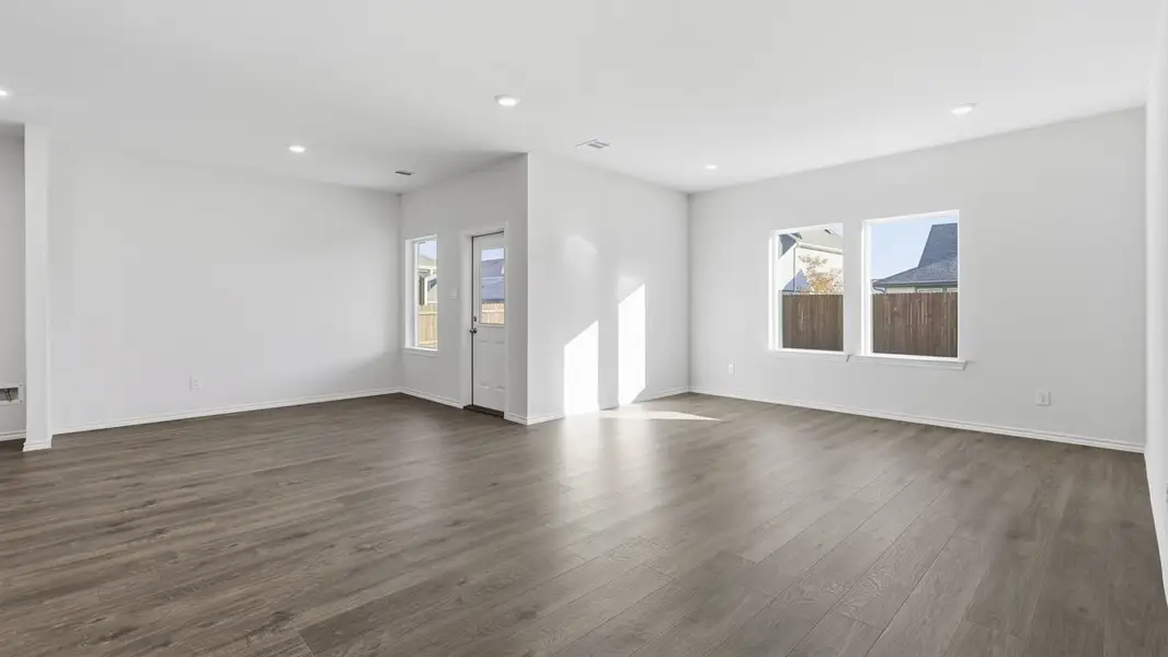 Spacious, unfurnished interior of a new home in Windrose, Pilot Point (Image 4). Spacious, unfurnished interior of a new home in Windrose, Pilot Point (Image 4).