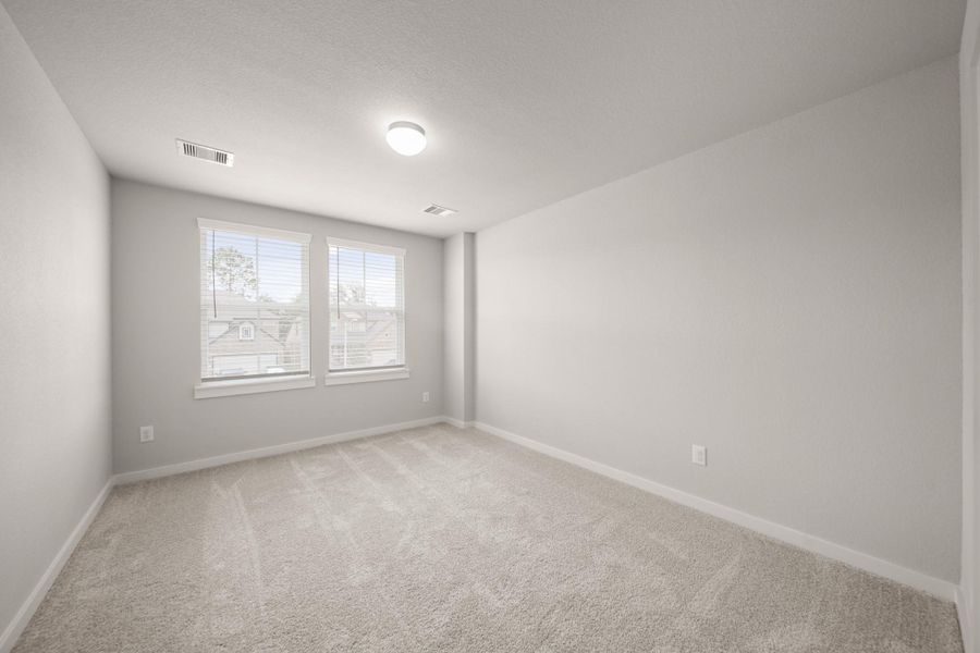 Spacious, unfurnished interior of a new home in Barton Creek Ranch, Conroe (Image 19). Spacious, unfurnished interior of a new home in Barton Creek Ranch, Conroe (Image 19).