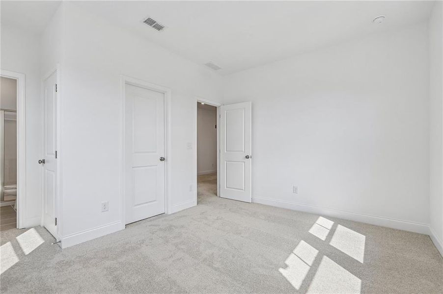Spacious, unfurnished interior of a new home in Bennett Farm, Loganville (Image 22). Spacious, unfurnished interior of a new home in Bennett Farm, Loganville (Image 22).