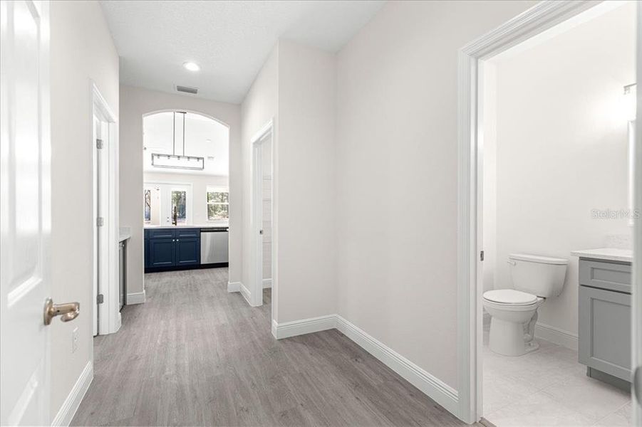 Spacious, unfurnished interior of a new home in , Dunnellon (Image 40).