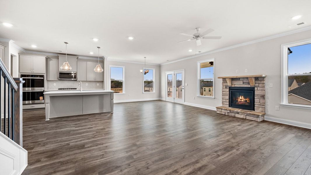 Spacious, unfurnished interior of a new home in Westland, Bogart (Image 21).