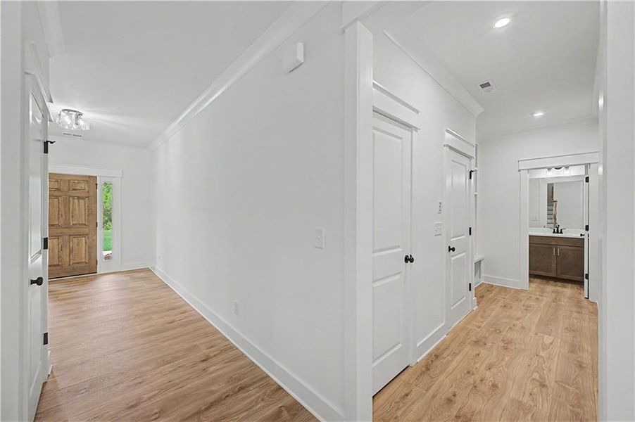 Spacious, unfurnished interior of a new home in , Kennesaw (Image 39).
