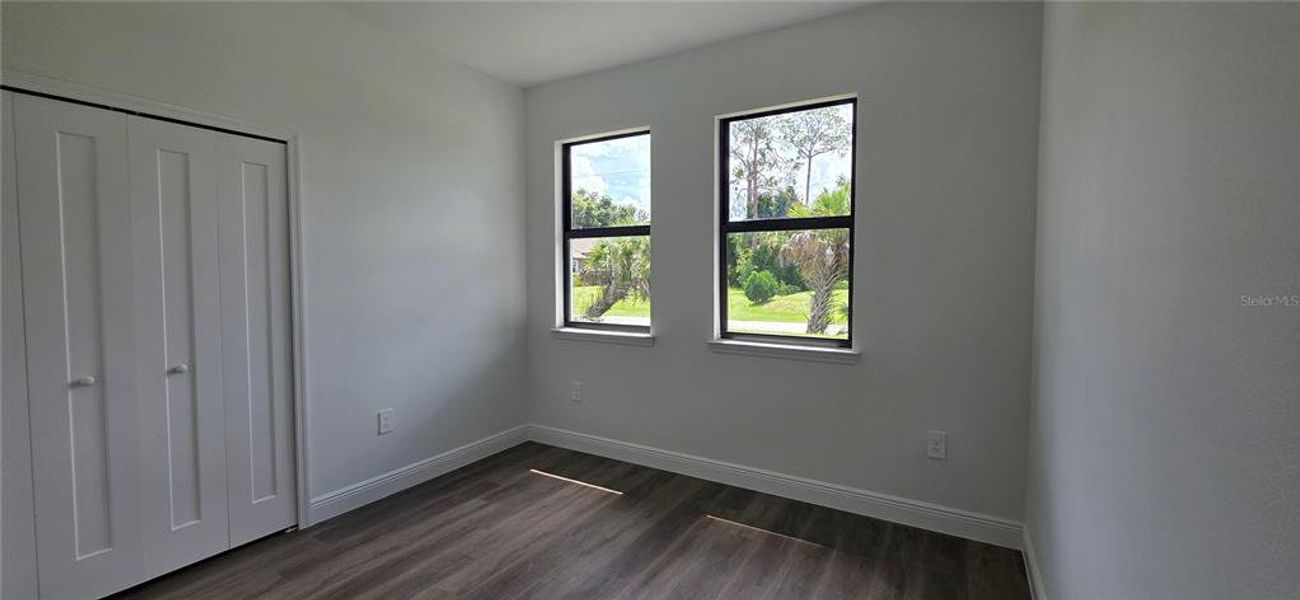Spacious, unfurnished interior of a new home in , North Port (Image 9).