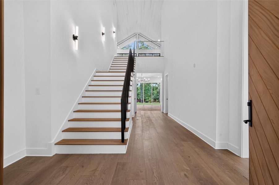 Spacious, unfurnished interior of a new home in , The Woodlands (Image 33).