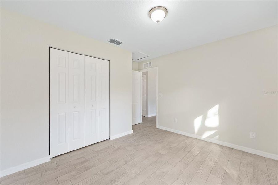 Spacious, unfurnished interior of a new home in , Ocala (Image 15).